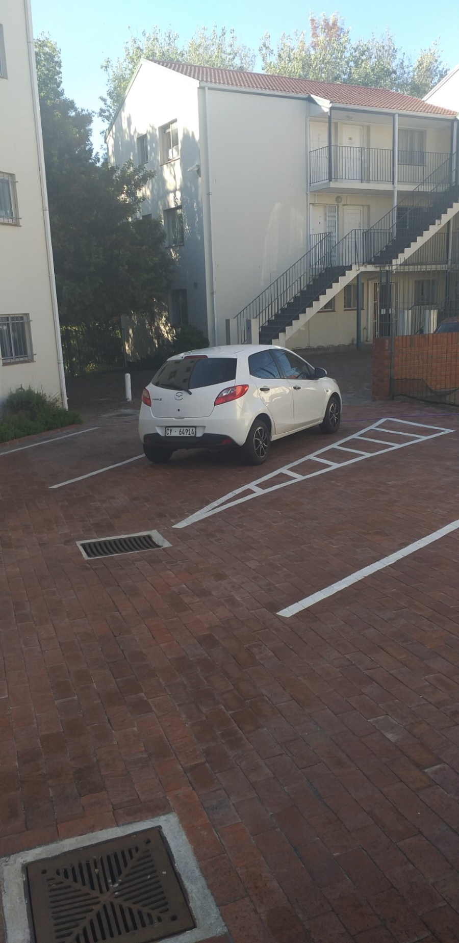 To Let 1 Bedroom Property for Rent in Dennesig Western Cape